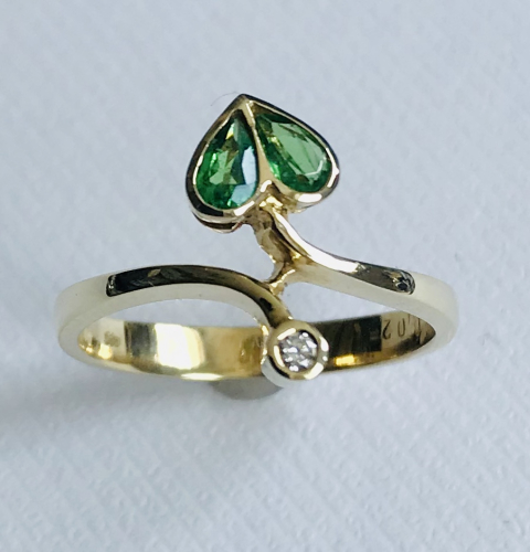 Tsavorit Ring Tropfenform 585 GG